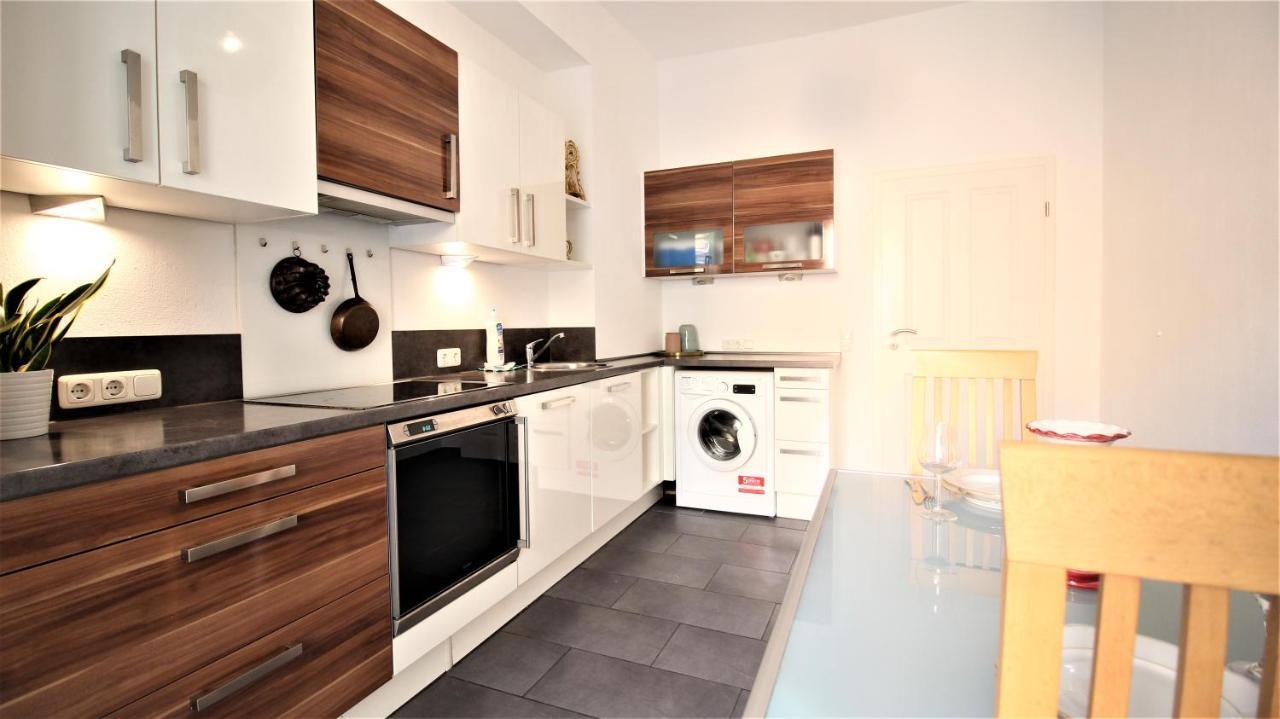 ➤Private Room - Heart Of Downtown With Terrace Würzburg Exterior foto